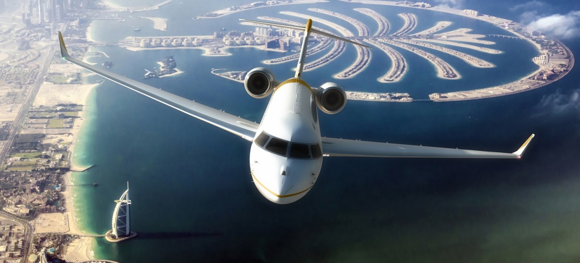 Global 7500 flying over Dubai