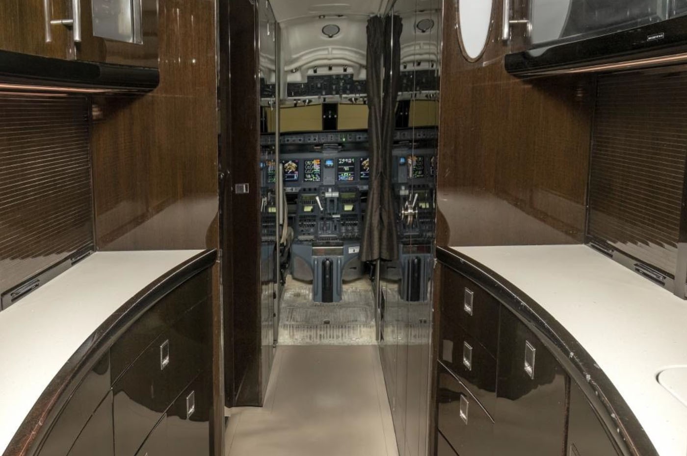 Global 5000 9398 Galley