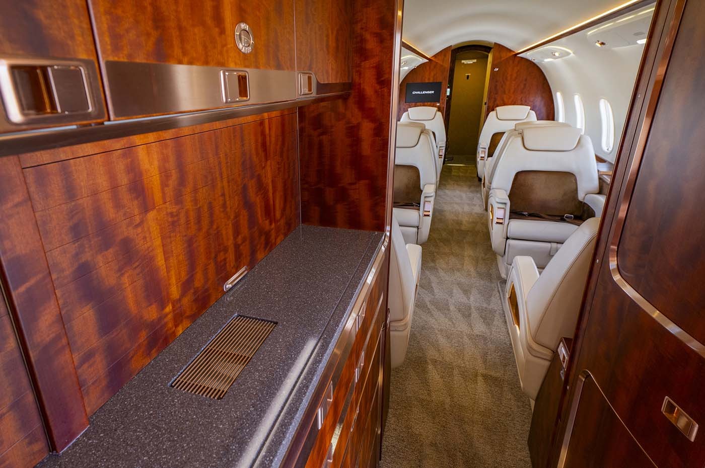 Challenger 350 S/N 20594 Galley