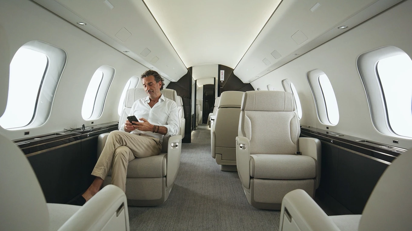 Aircraft Router System Enhance your aircraft | Bombardier