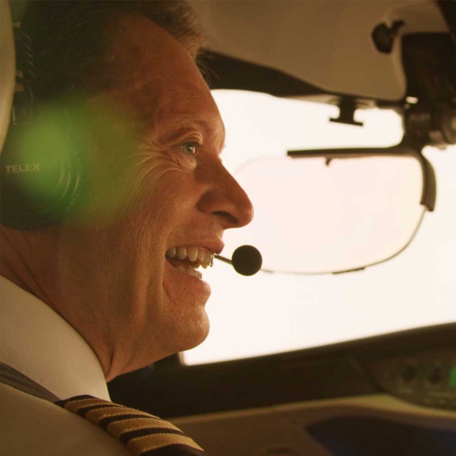 Pilote dans le poste de pilotage